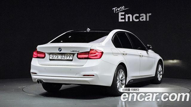 BMW 3-Series 2016 — photo 2