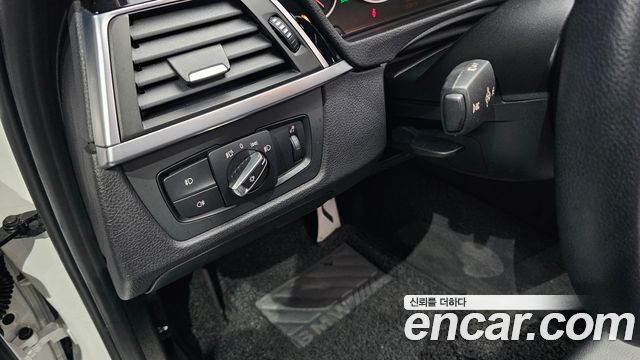 BMW 3-Series 2016 — photo 19