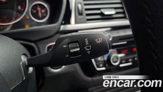 BMW 3-Series 2016 — photo 20