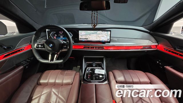 BMW 7-Series 2023 — photo 7
