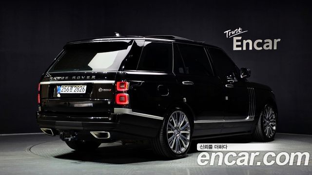 Land Rover Range Rover 2019 — photo 2