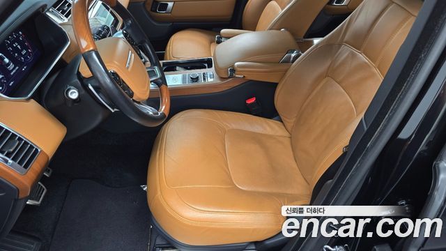Land Rover Range Rover 2019 — photo 24