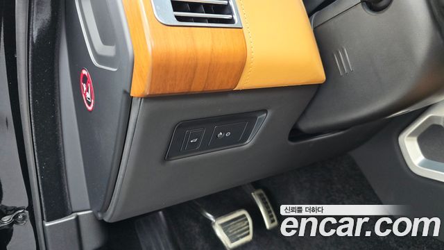 Land Rover Range Rover 2019 — photo 27