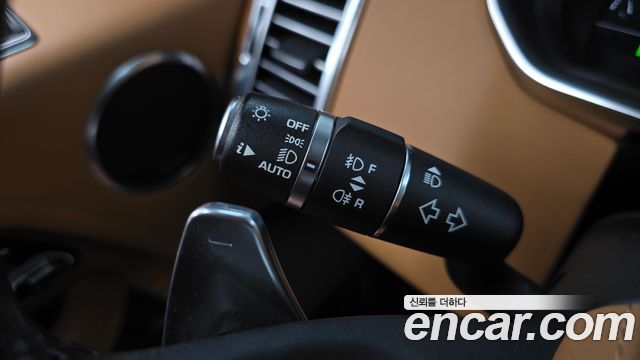Land Rover Range Rover 2019 — photo 32