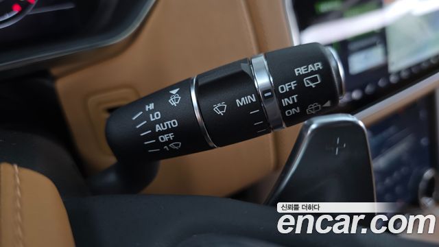 Land Rover Range Rover 2019 — photo 33