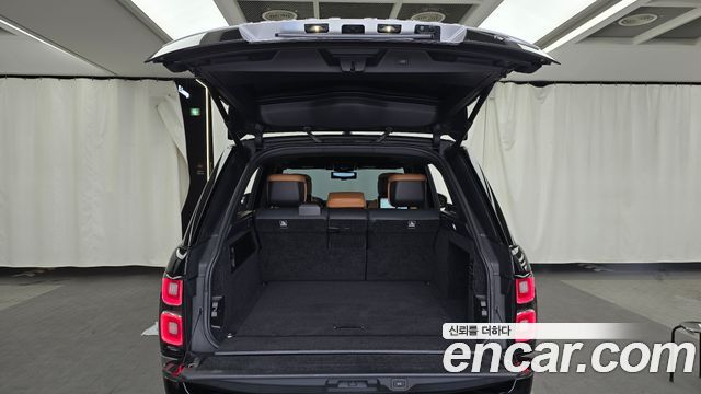 Land Rover Range Rover 2019 — photo 38