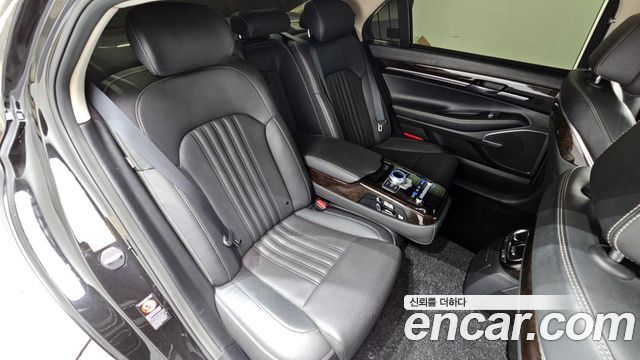Genesis G90 2019 — photo 11