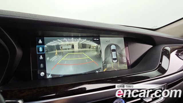 Genesis G90 2019 — photo 14