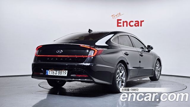 Hyundai Sonata 2022 — photo 2