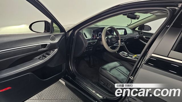 Hyundai Sonata 2022 — photo 13