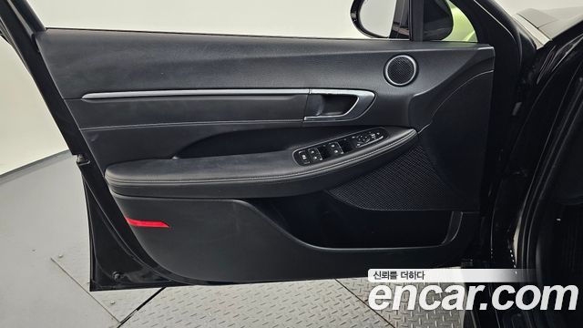 Hyundai Sonata 2022 — photo 14