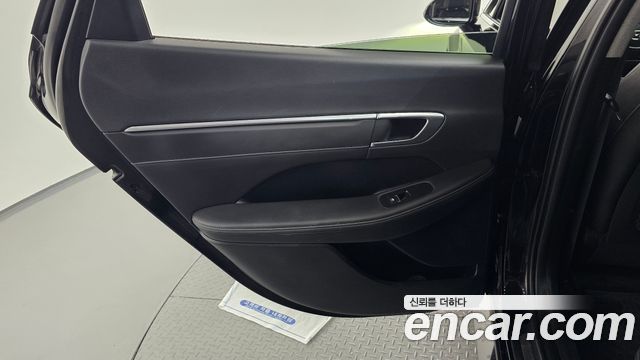 Hyundai Sonata 2022 — photo 15