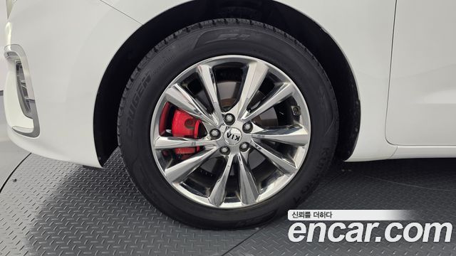 Kia Canival 2019 — photo 5