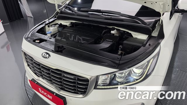 Kia Canival 2019 — photo 6