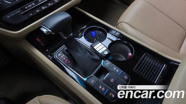 Kia Canival 2019 — photo 12