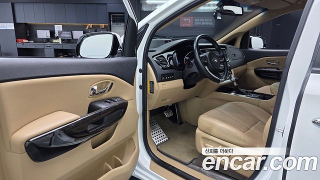 Kia Canival 2019 — photo 13
