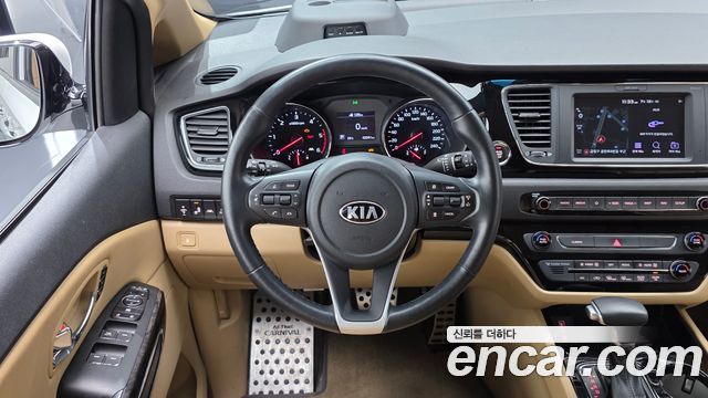 Kia Canival 2019 — photo 19