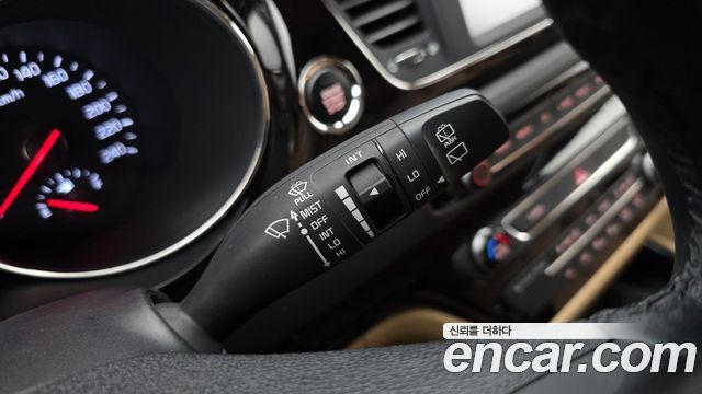 Kia Canival 2019 — photo 27