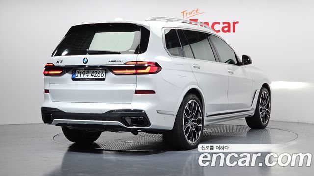 BMW X7 2025 — photo 2