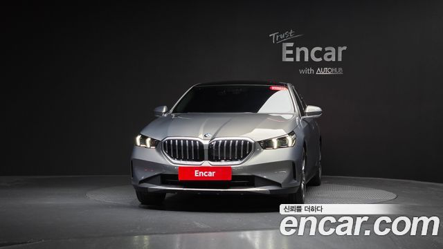 BMW 5-Series 2025 — photo 3