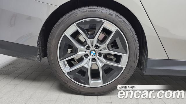 BMW 5-Series 2025 — photo 5