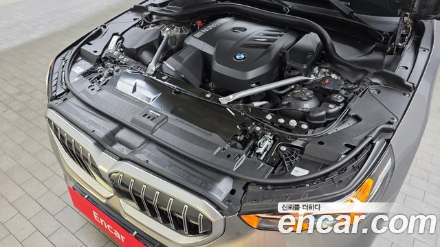 BMW 5-Series 2025 — photo 6