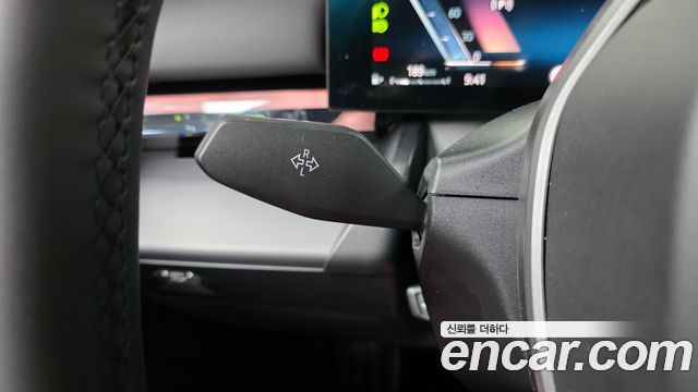 BMW 5-Series 2025 — photo 26