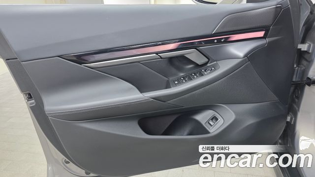 BMW 5-Series 2025 — photo 14