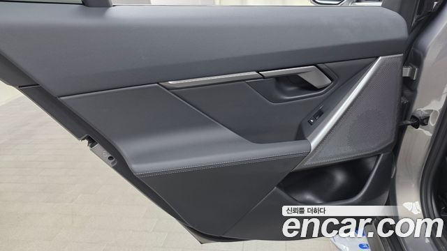 BMW 5-Series 2025 — photo 15