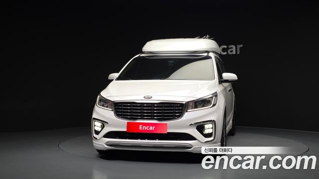 Kia Canival 2019 — photo 3