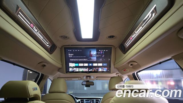 Kia Canival 2019 — photo 16