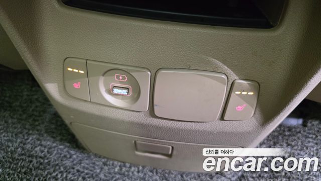 Kia Canival 2019 — photo 18