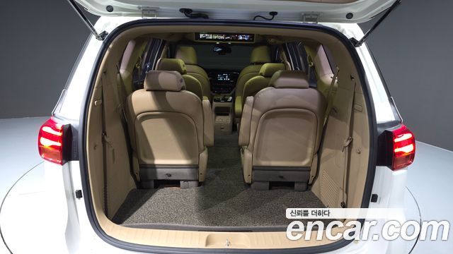 Kia Canival 2019 — photo 20
