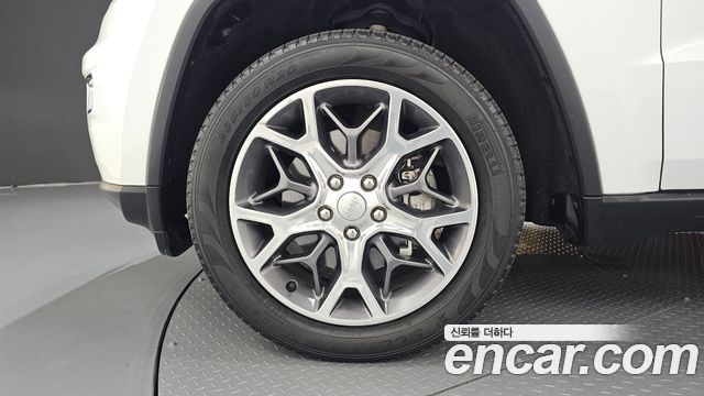 Jeep Cherokee 2021 — photo 5