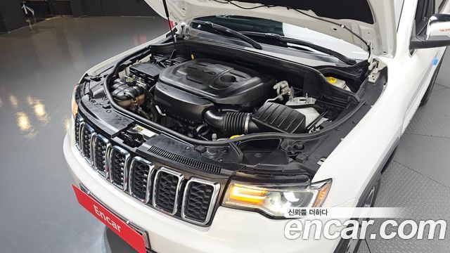 Jeep Cherokee 2021 — photo 6