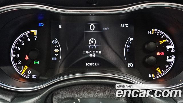 Jeep Cherokee 2021 — photo 11