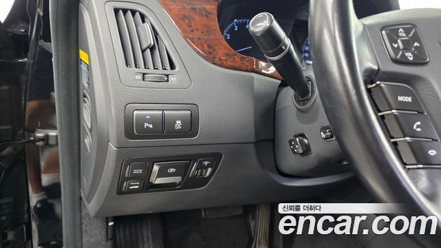 Hyundai Equus 2012 — photo 16