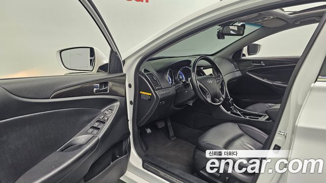 Hyundai Sonata 2014 — photo 10