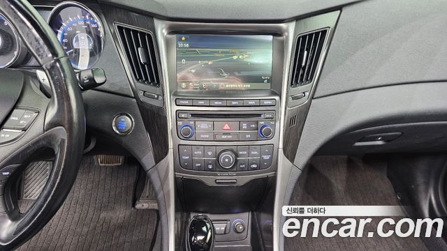 Hyundai Sonata 2014 — photo 13