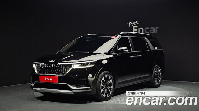 Kia Canival 2023 — photo 1