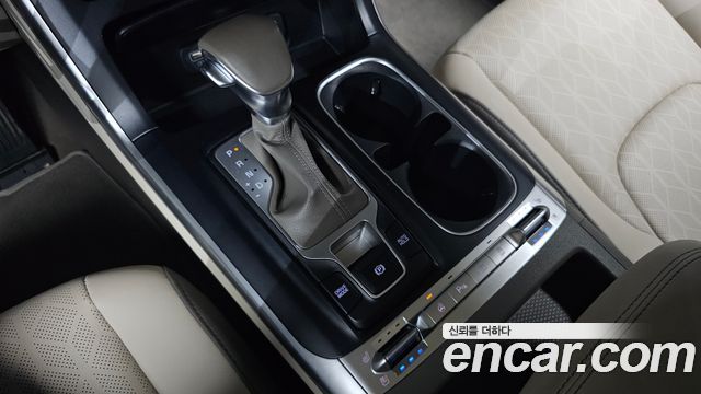 Kia Canival 2023 — photo 12