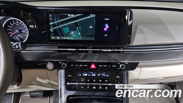 Kia Canival 2023 — photo 19