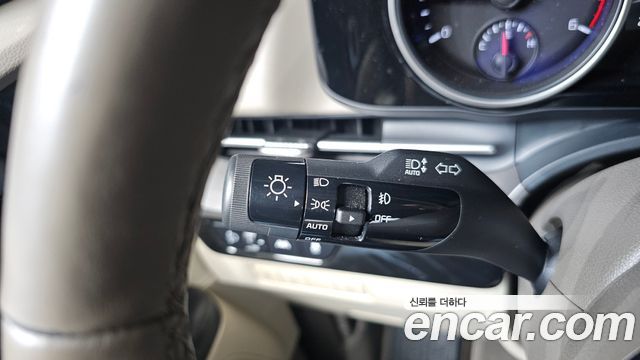Kia Canival 2023 — photo 26