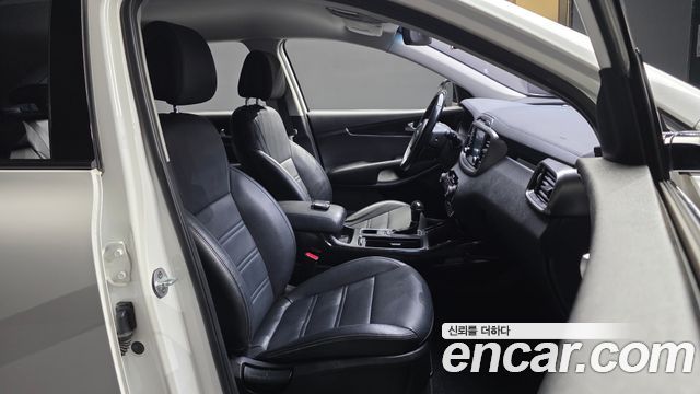 Kia Sorento 2016 — photo 11