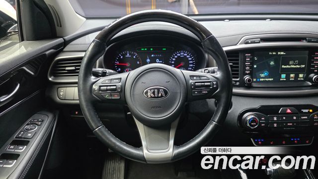 Kia Sorento 2016 — photo 13