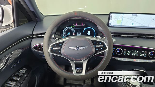 Genesis GV70 2022 — photo 13