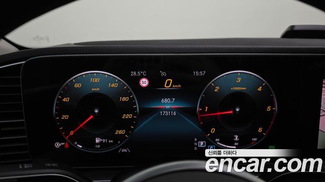 Mercedes-Benz GLE-Class 2019 — photo 8
