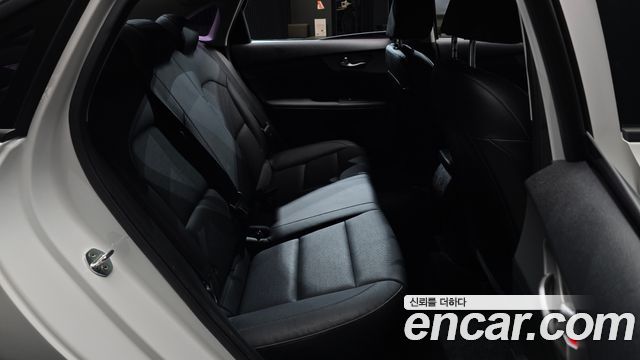 Kia K3 2020 — photo 11