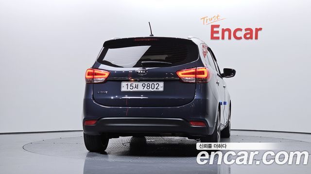 Kia Carens 2015 — photo 4