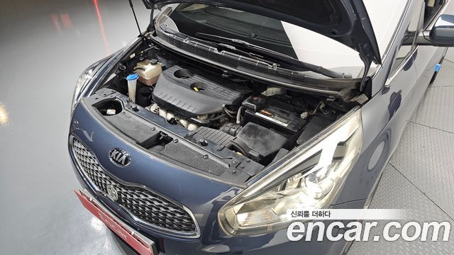 Kia Carens 2015 — photo 6